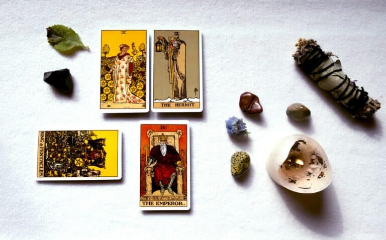 Qué preguntar al tarot